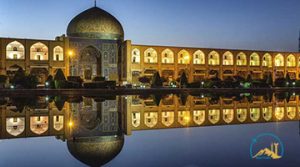 Sheikh Lotfollah Mosque at Night